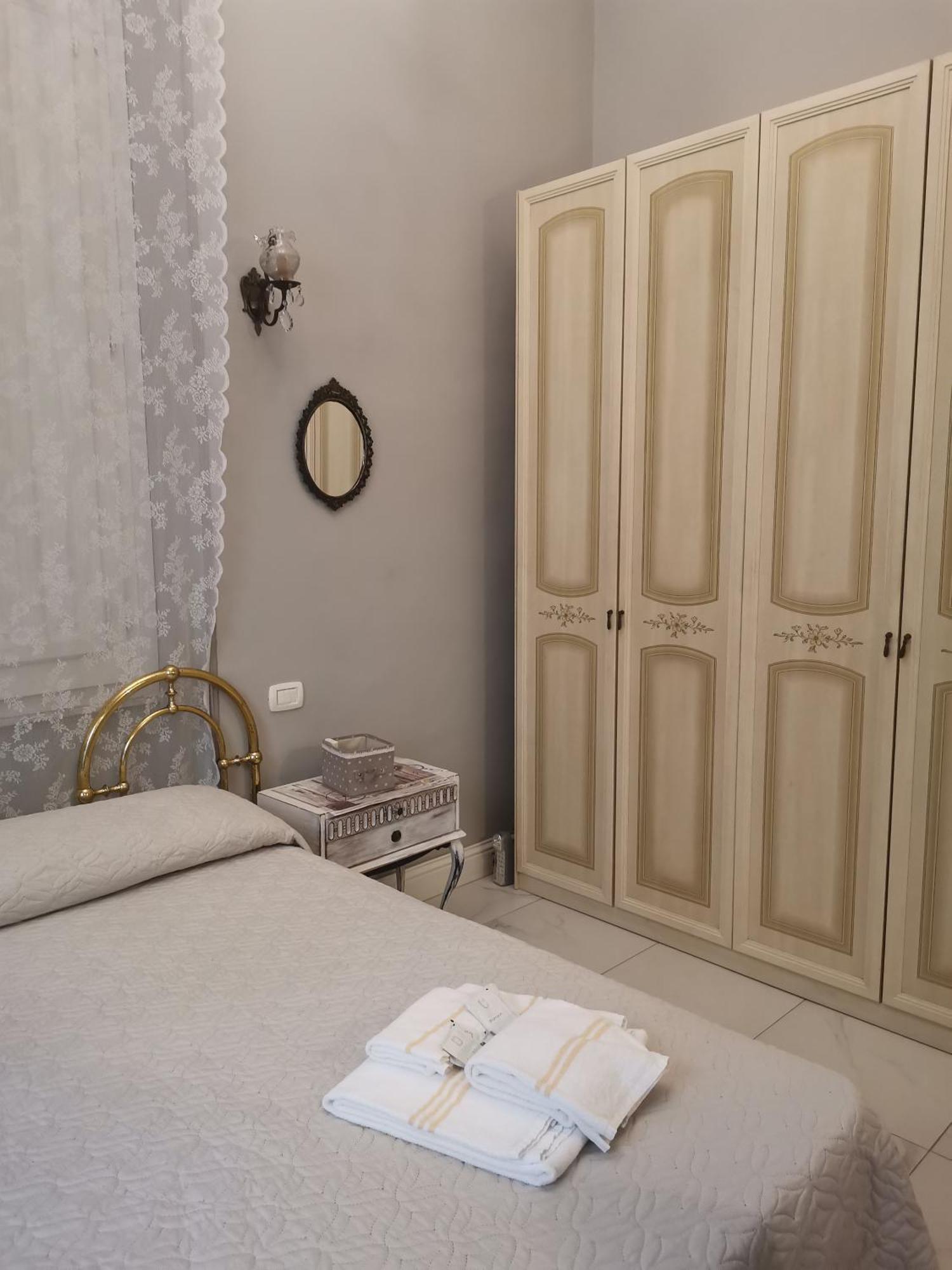 Villa Liberty Ofelia Locazioni Brevi Cagliari Eksteriør billede